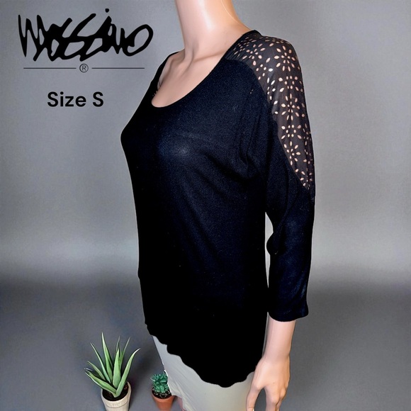 Mossimo Supply Co. Tops - Mossimo Supply Company Women’s Laser Cut Black 3/4 Sleeve Top